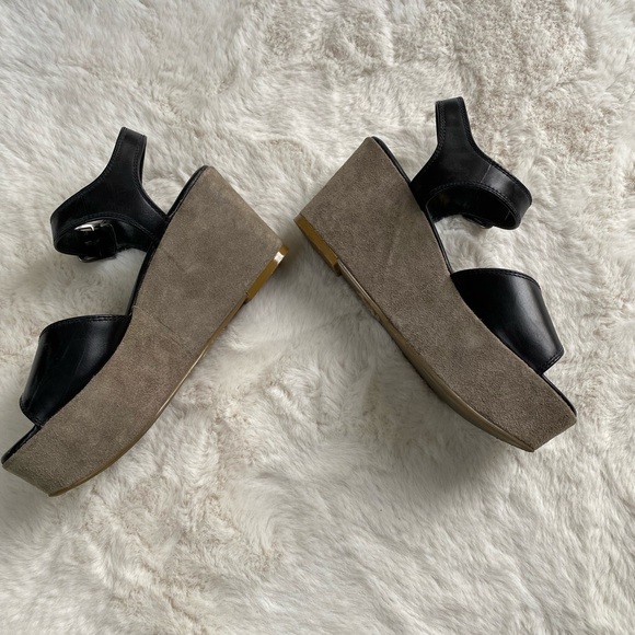 Dolce Vita Platform Sandals - Picture 3 of 3